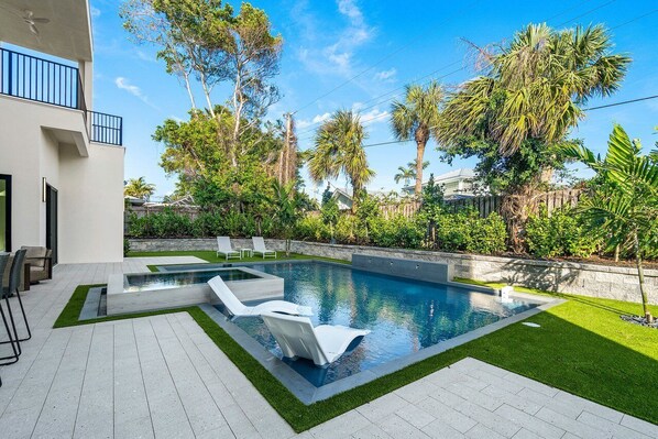 Outdoor pool, a heated pool