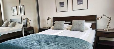 2 Schlafzimmer, Bügeleisen/Bügelbrett, WLAN, Bettwäsche