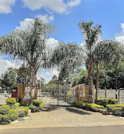 Parco della struttura. Savanna68 3Bed Apartment#3