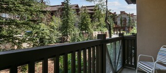 1106 - Studio Standard Eagle Springs West Studio