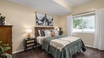 Apartment, 2 Bedrooms | 2 bedrooms, desk, laptop workspace, free WiFi