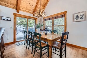 House, 3 Bedrooms | Dining