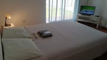 6 dormitorios, tabla de planchar con plancha, wifi y ropa de cama