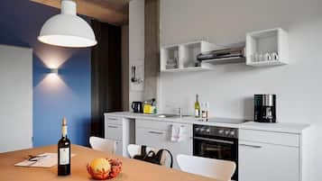 Loft | Private kitchen | Full-size fridge, oven, stovetop, dishwasher