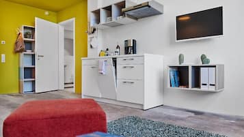 Apartment | Private kitchen | Full-size fridge, oven, stovetop, dishwasher