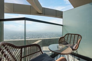 Luxury Studio Suite, City View | Terrace/patio