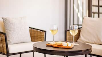 Apartment, 3 Bedrooms, Balcony, City View | Balkoni