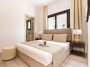 Apartment, 2 Bedrooms, Balcony, City View | 1 bedroom - Sanders Eduardovich Limassol - Full Building (Limassol)