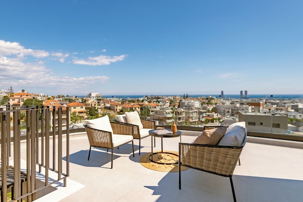 Apartamento, 3 habitaciones, balcón, vistas a la ciudad | Terraza o patio