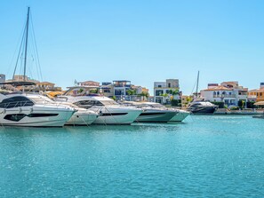 Apartment, 1 Bedroom, Balcony, City View | Marina