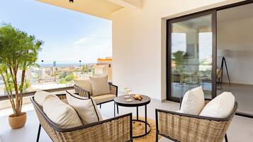 Apartment, 3 Schlafzimmer, Balkon, Stadtblick | Balkon