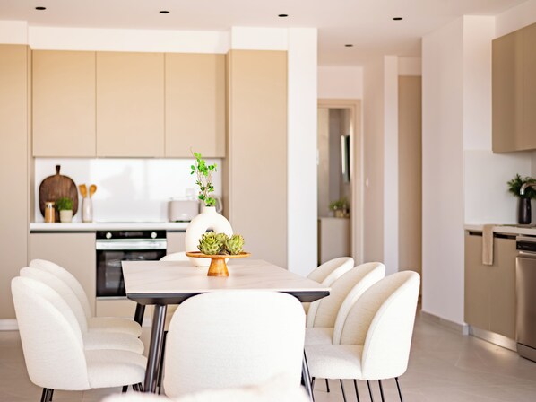 Apartment, 3 Bedrooms, Balcony, City View | Dining room - Sanders Eduardovich Limassol - Full Building (Limassol)