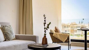 Lejlighed - 1 soveværelse - balkon - byudsigt | Stue