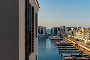 Marina - 1 BDR , Unique location, Port De La Mer, Beach access (Dubai)
