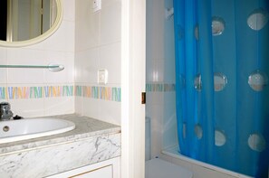 Apartment | Badezimmer