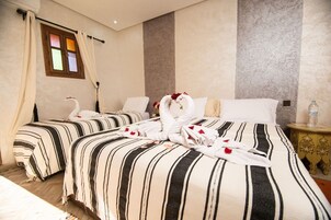 Decoración personalizada, muebles diferentes y wifi gratis 