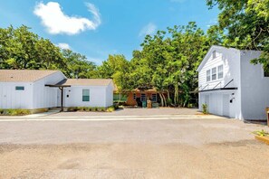 Exterior - Cozy 1BR Duplex Near Beach & Downtown Biloxi (Biloxi)