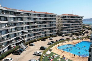 Apartment | Pool - Apartment for 6 People With Balcony (Torroella de Montgrí)