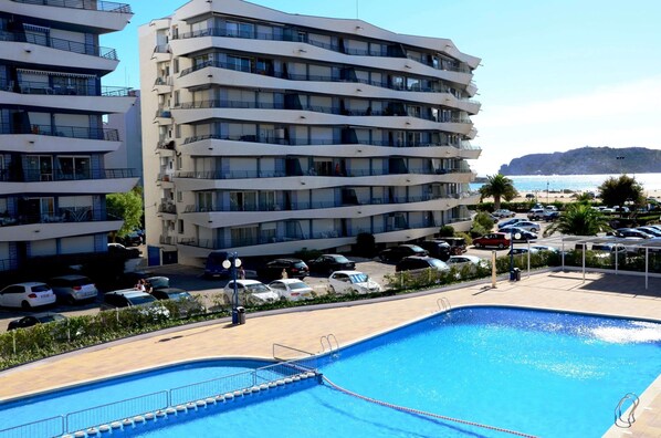 Apartment | Pool - Apartment for 6 People With Balcony (Torroella de Montgrí)