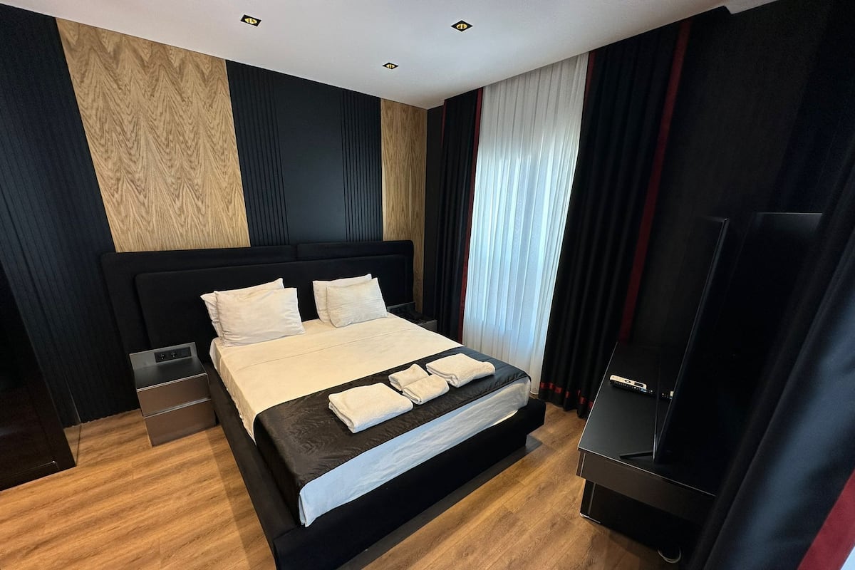 Deluxe Double Room, City View