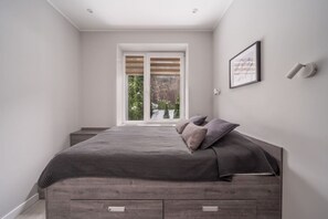 1 bedroom, desk, iron/ironing board, free WiFi - To the beach & park 1 min. One bedroom apartment (Jūrmala)