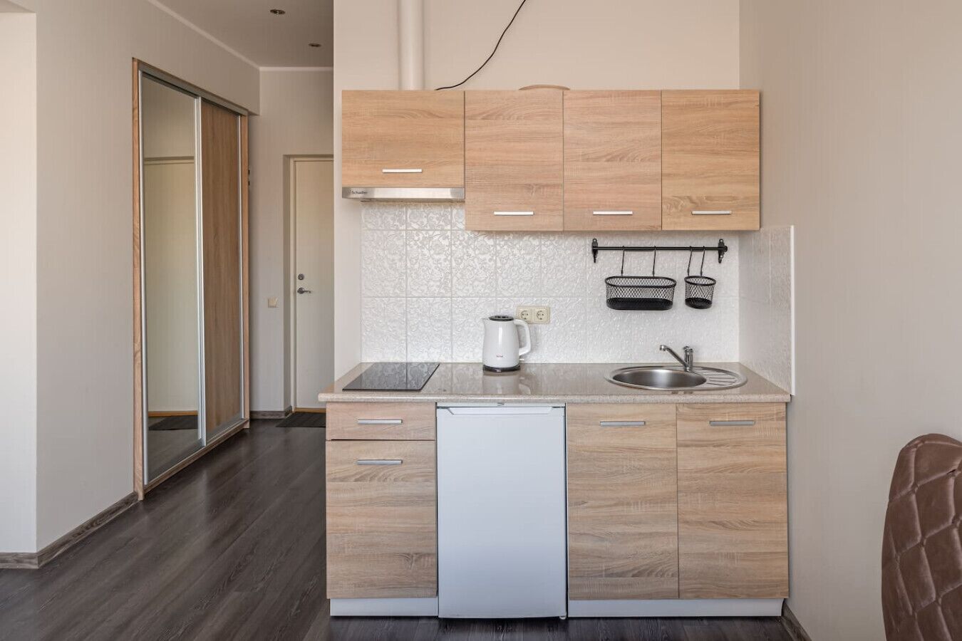 Fridge, stovetop, coffee/tea maker, cookware/dishes/utensils