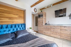 1 bedroom, desk, iron/ironing board, WiFi - Lacplesa st | City center | Quiet | Entire studio (Rīga)