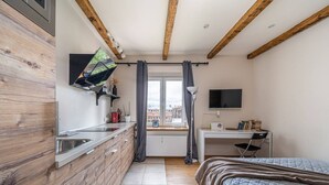 1 soverom, skrivebord, strykejern/-brett og wi-fi