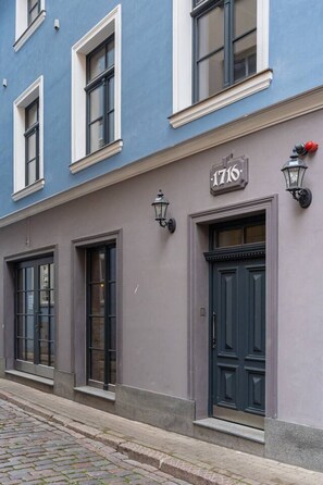 Exterior detail - Laipu old town studio (Rīga)