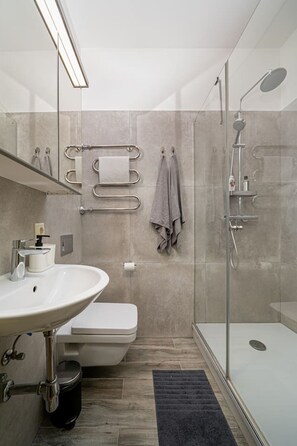 Hair dryer, towels