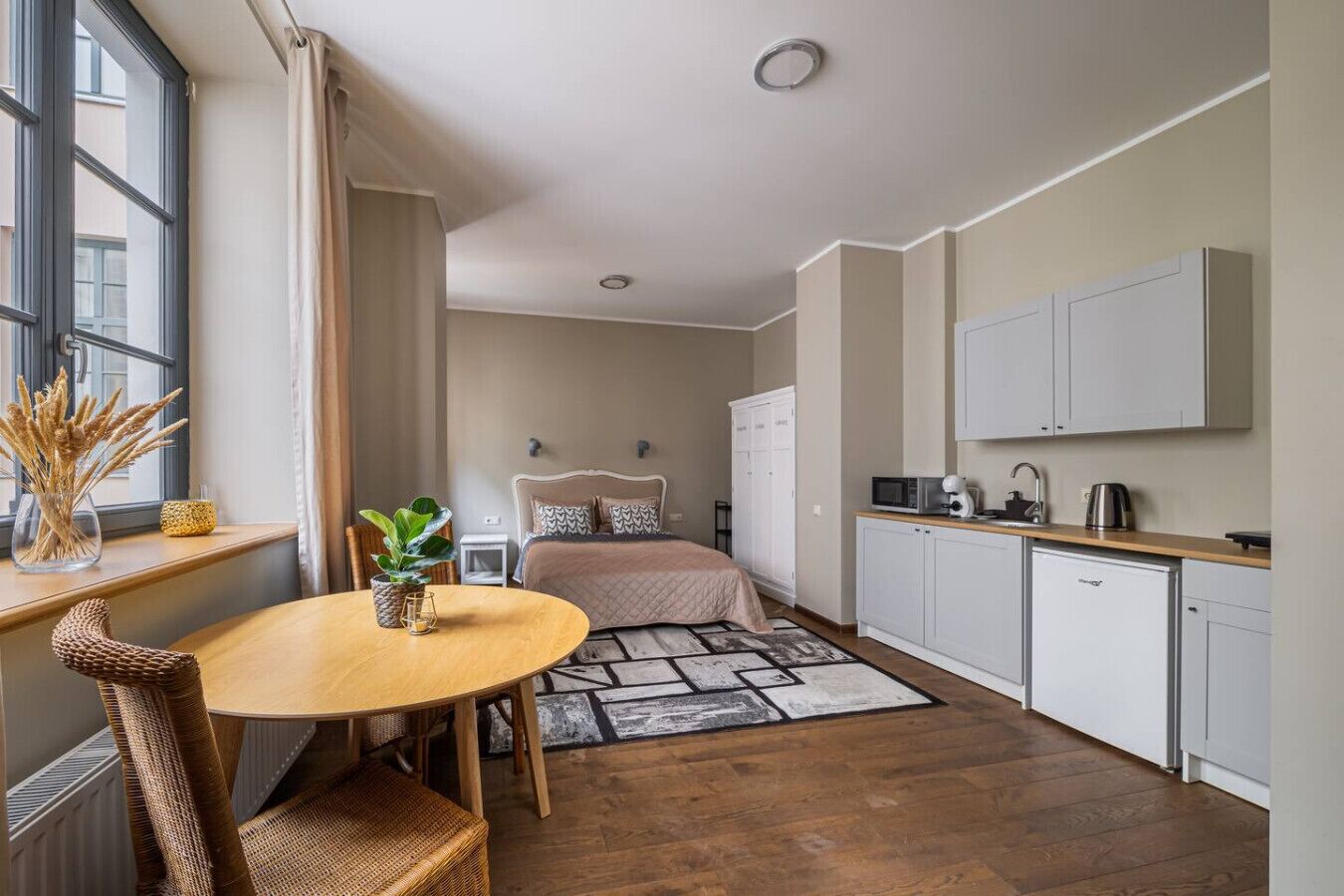 1 bedroom, desk, iron/ironing board, free WiFi