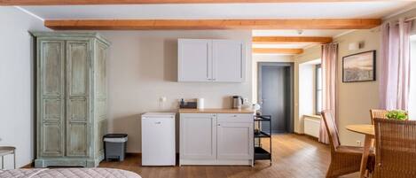 1 slaapkamer, een bureau, een strijkplank/strijkijzer, gratis wifi