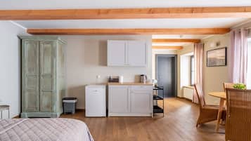 1 Schlafzimmer, Schreibtisch, Bügeleisen/Bügelbrett, kostenloses WLAN