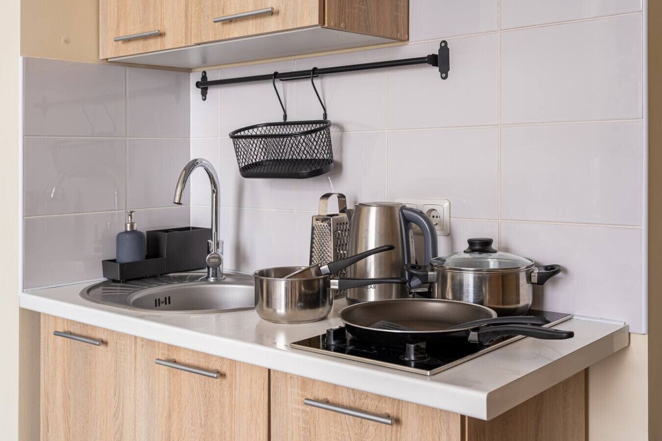 Fridge, stovetop, cookware/dishes/utensils, dining tables