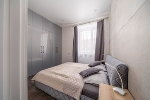 Desk, iron/ironing board, free WiFi, bed sheets