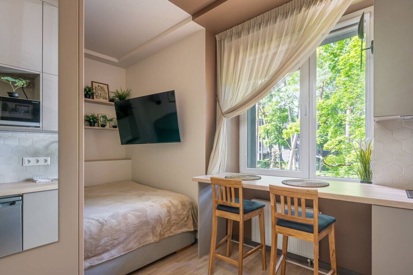 Schreibtisch, Bügeleisen/Bügelbrett, kostenloses WLAN, Bettwäsche