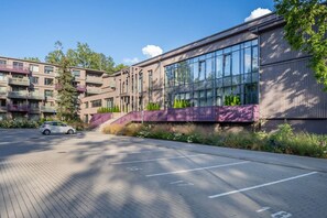 Exterior - 1-bedroom loft & private parking (Jurmala)