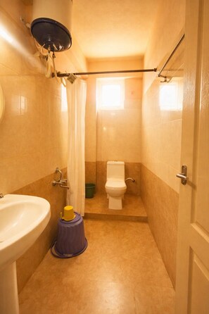 Executive AC | Bathroom
