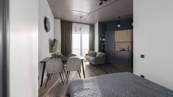 1 soverom, skrivebord, strykejern/-brett og wi-fi