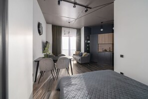 1 Schlafzimmer, Schreibtisch, Bügeleisen/Bügelbrett, WLAN
