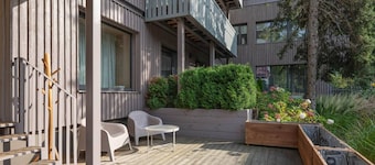 Stylish 2-bedroom family apartment & terrace