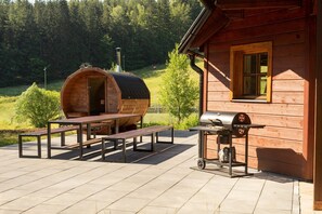 Villa | Outdoor dining