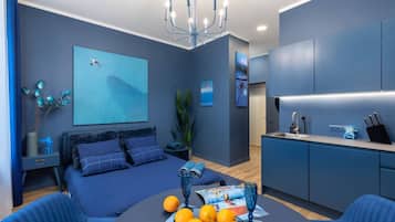 Bureau, fer et planche Ă repasser, Wi-Fi, draps fournis