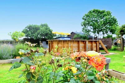 Spacious, comfortable apartment.  Near Marciac and its Jazz.   