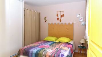 1 bedroom, iron/ironing board, WiFi