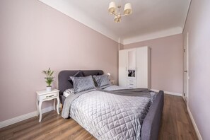 1 bedroom, desk, iron/ironing board, free WiFi