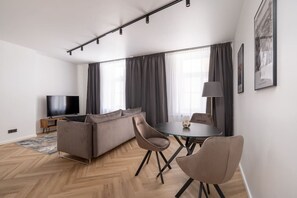 Interior - Great location New & Stylish Guest Favorite (Riga)