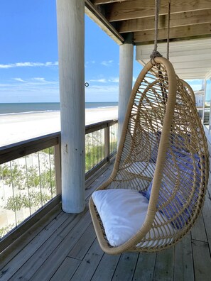 Unclassified image, 2 of 32, button - Sea Horse- Oceanfront, private and secluded, pet friendly! (Saint Augustine)