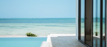 Villa Julia - Luxury Ocean View in Jambiani