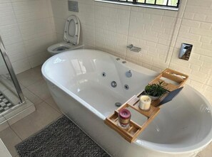 Villa, 2 habitaciones, fumadores, piscina privada | Baño | Albornoces